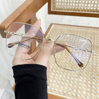 Золотая кадр