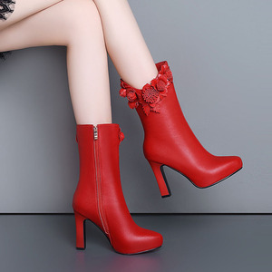 真皮带绒靴子新款2023爆款女小个子中筒冬红色婚鞋半筒高跟马丁靴