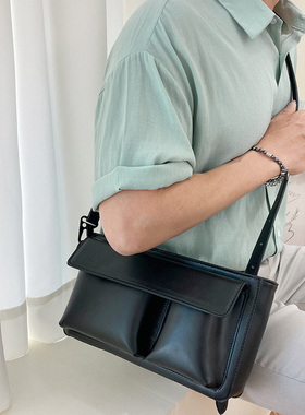韩国黑色PU皮单肩斜挎包横款长方形多口袋小包男女通用潮流休闲包