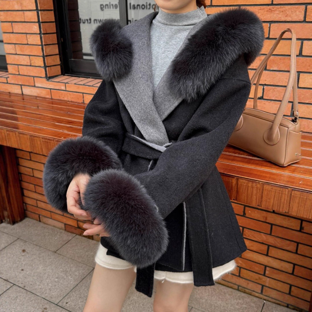 2025秋冬狐狸毛连帽双面羊绒大衣女 高级感显瘦小个子羊毛呢外套