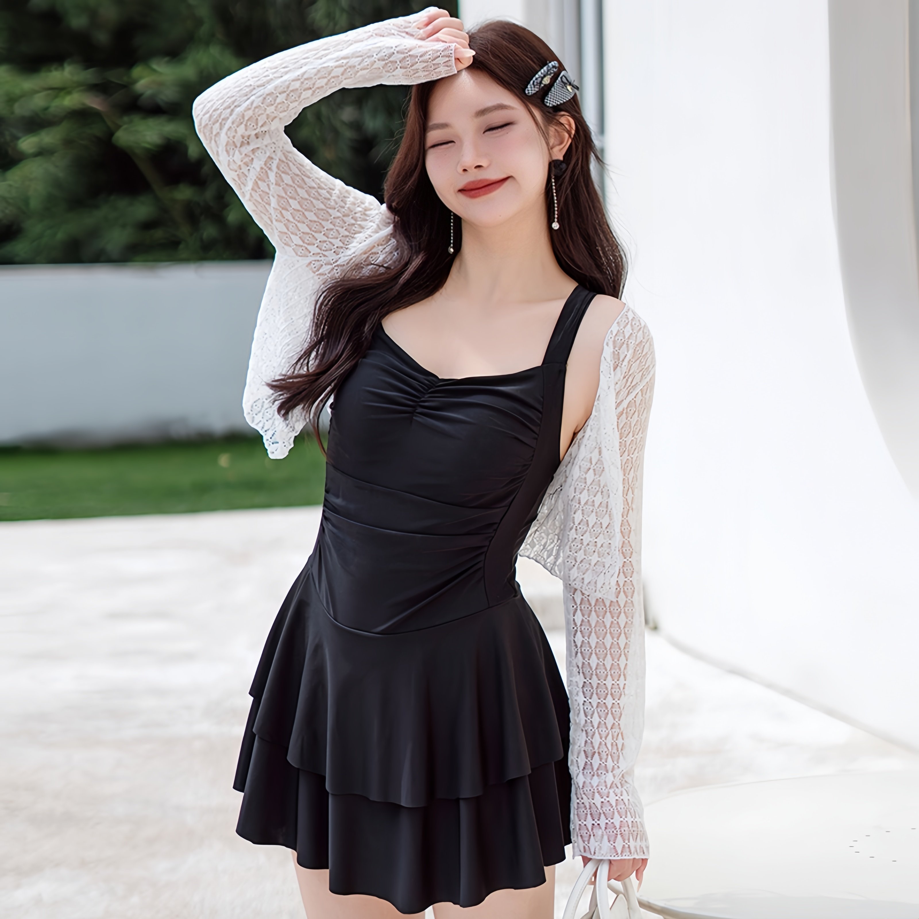 高级感大码泳衣女2026新款胖mm遮肚显瘦200斤连体裙式保守泡温泉