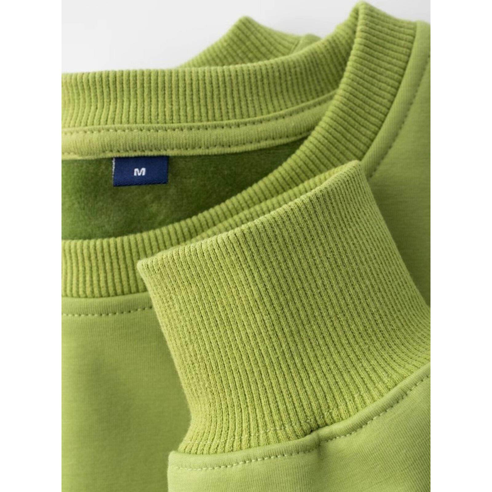 Home Daily 怒推~穿搭好CP！牛油果绿加绒加厚圆领宽松男女款卫衣