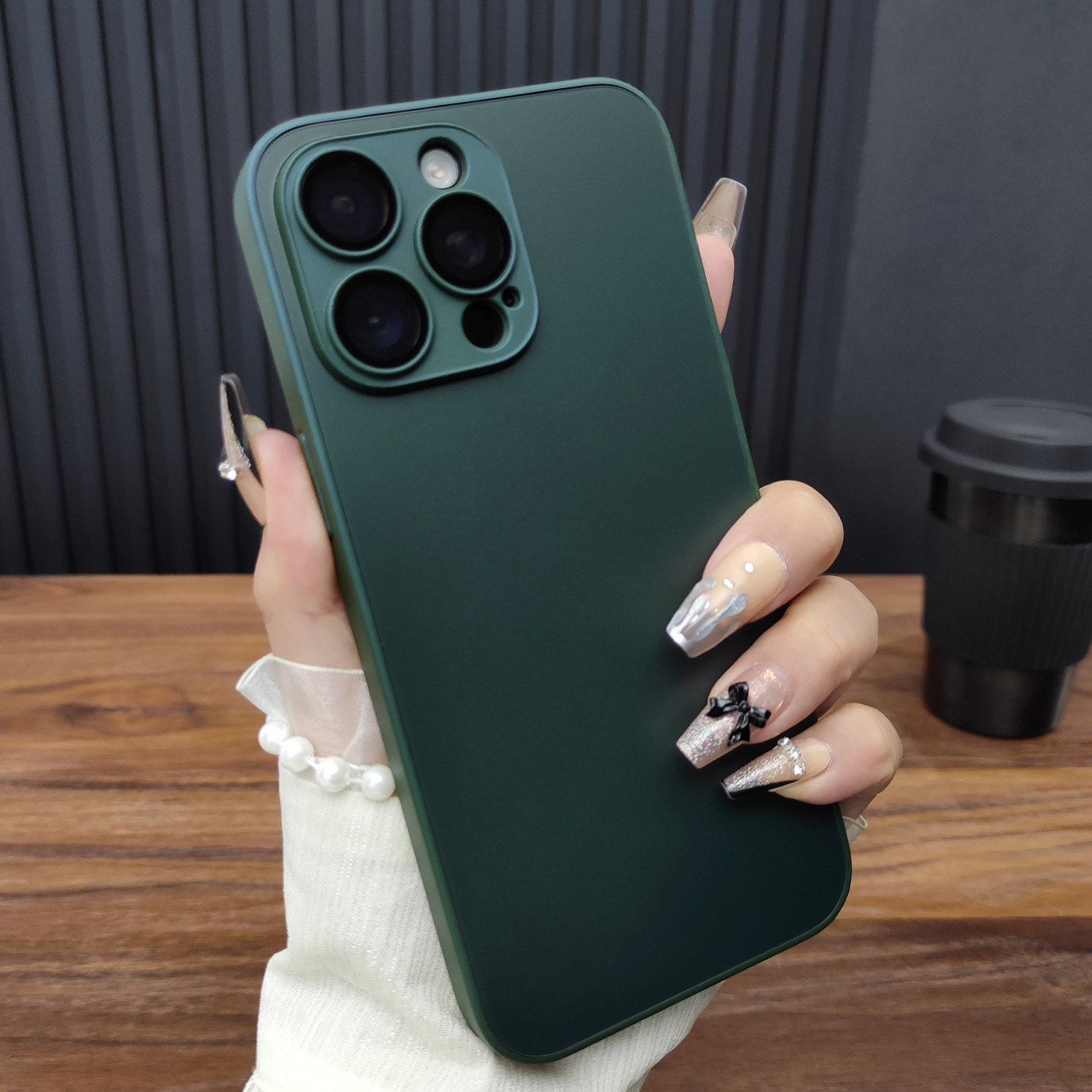 适用苹果17手机壳iPhone16ProMax钢化玻璃13Pro磨砂玻璃14全包超薄防摔12AG硅胶直边11自带镜头膜15苍岭绿B07