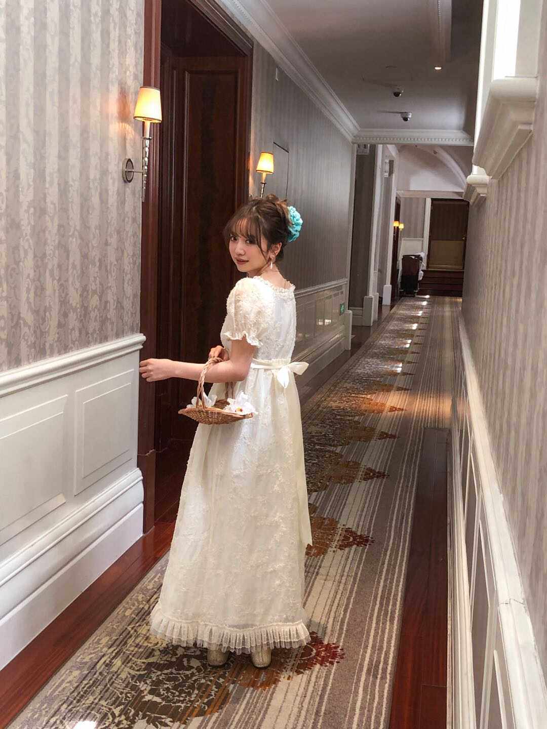 甜玫瑰rosecandy·卡莉卡小姐法式方领蕾丝复古帝政裙伴娘 现货！