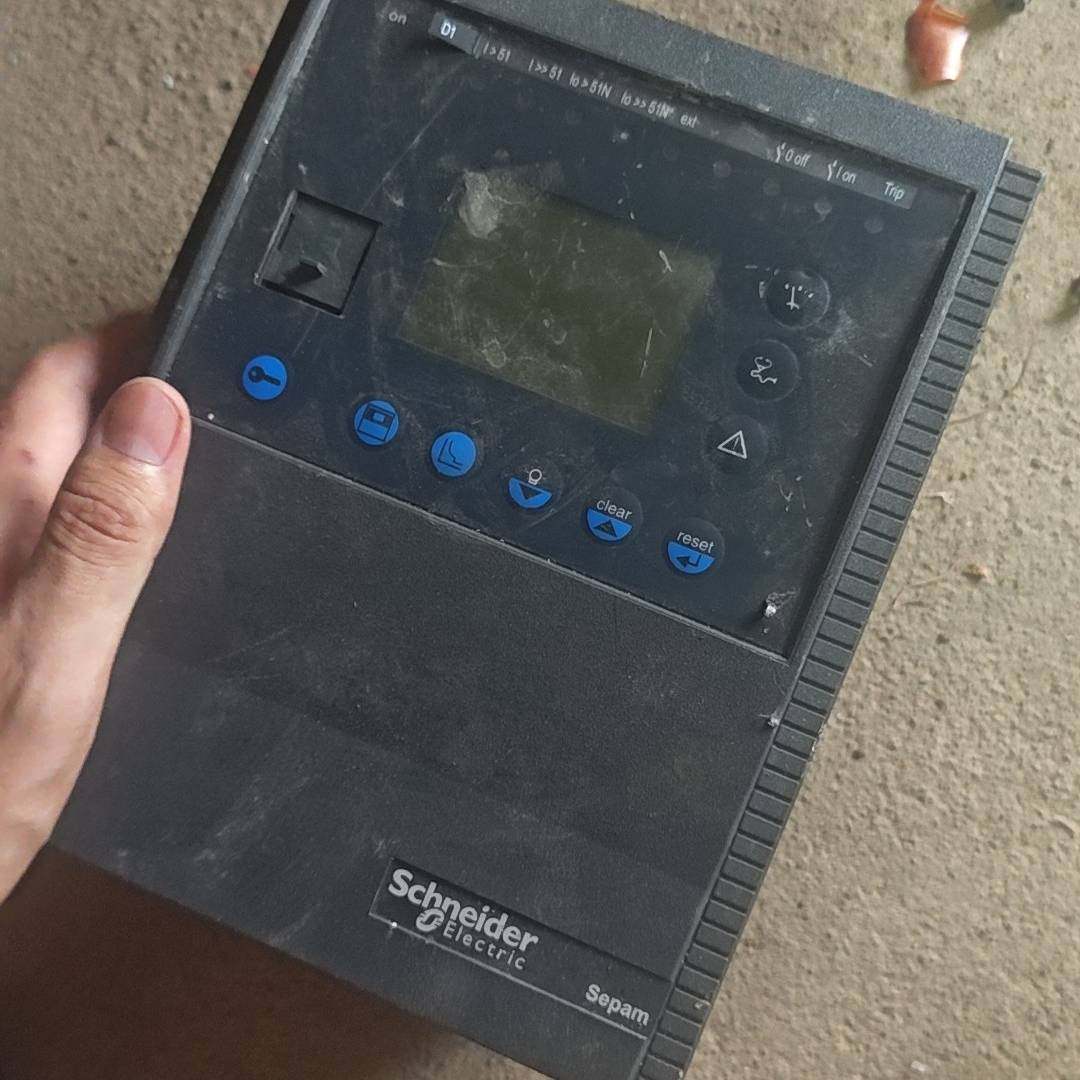 询价购-Sepam保护装置，型号59607，MES114F拆机