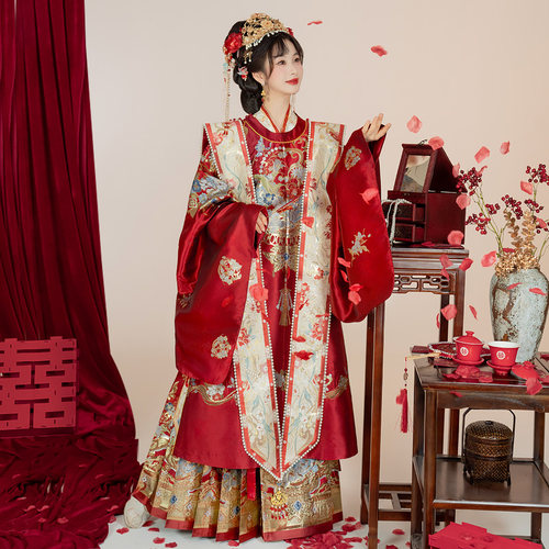 云藏月绣明制婚服敬酒服马面汉服