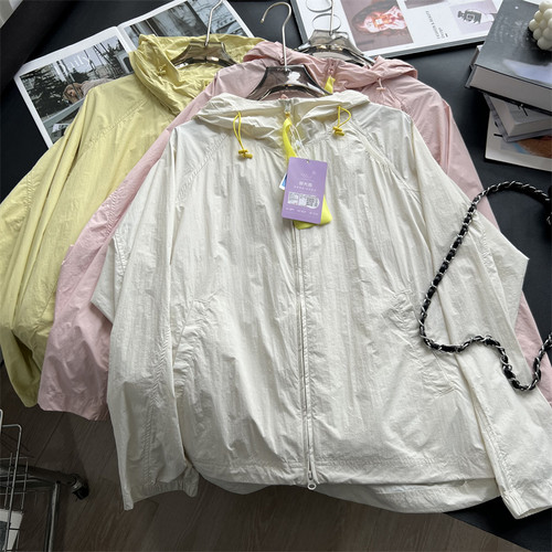 高品质休闲防晒外套连帽上衣