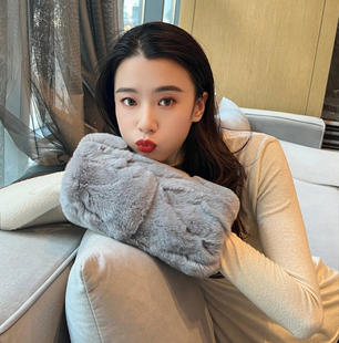 秋冬加厚獭兔毛暖手筒宝毛绒皮草袖 手受伤保暖抱枕捂手笼防风送礼