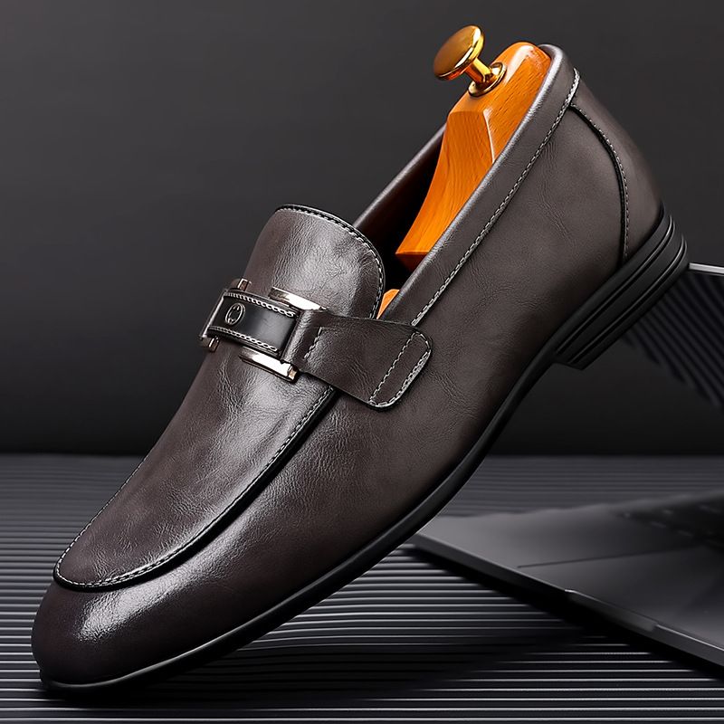 皮鞋男牛皮新款透气软底软皮懒人鞋大码鞋百搭商务休闲鞋时尚男鞋