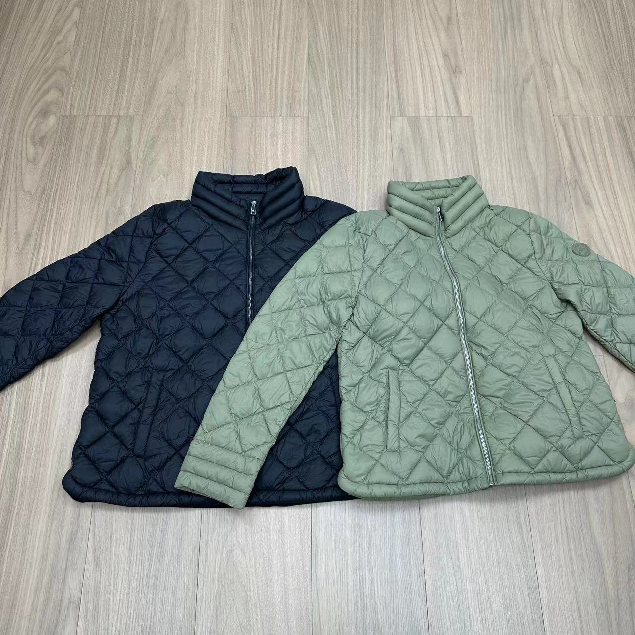 短款立领菱格玉荣棉服