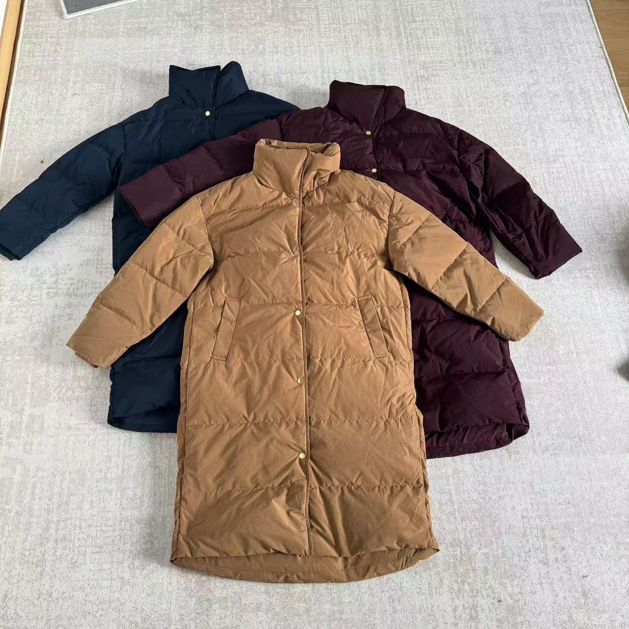 冬季立领纯色百搭休闲显示刺绣标中长款按扣羽绒服25110142