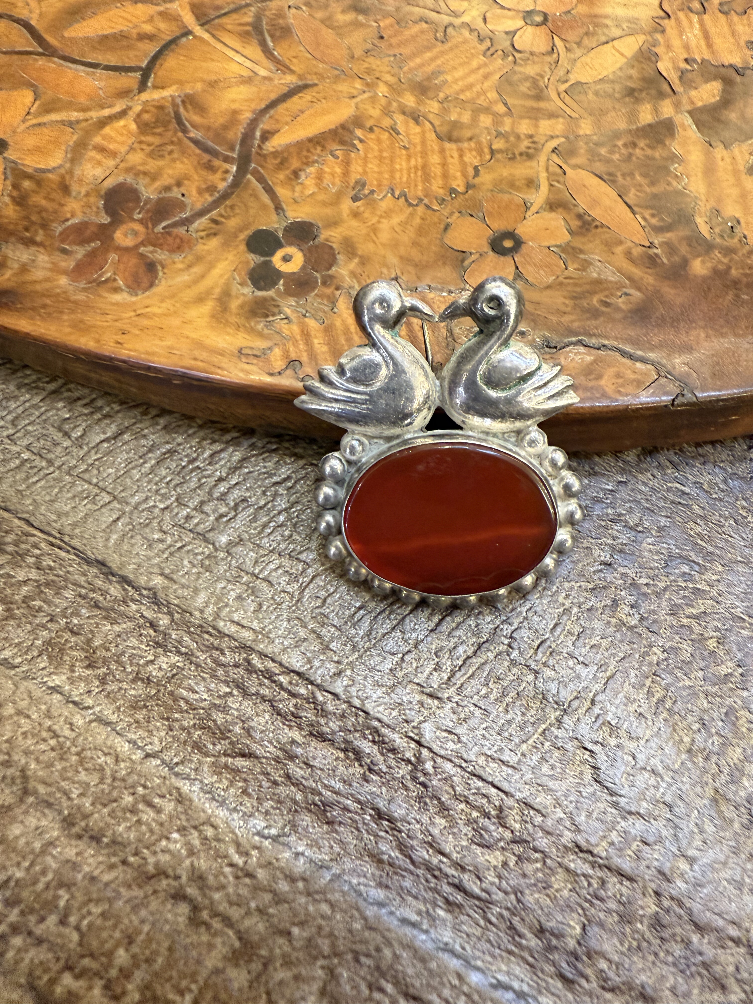 中古默认微瑕不退不换 玛瑙银胸针 意大利