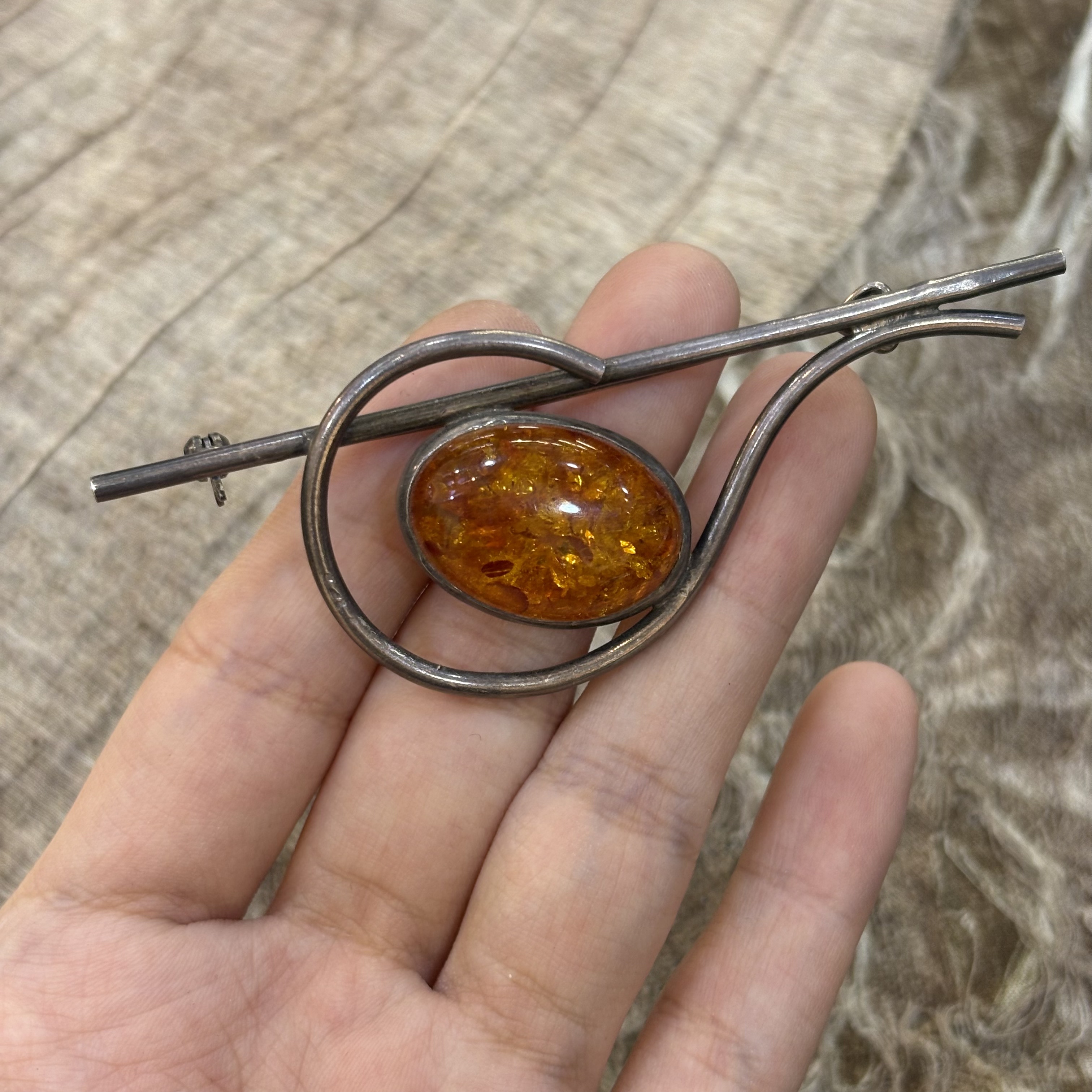中古默认微瑕不退换 解构设计琥珀银胸针 意大利
