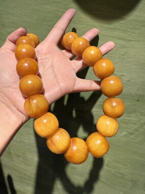 中古默认微瑕不退不换    bakelite 银扣球球项链长 42  直径 2.5