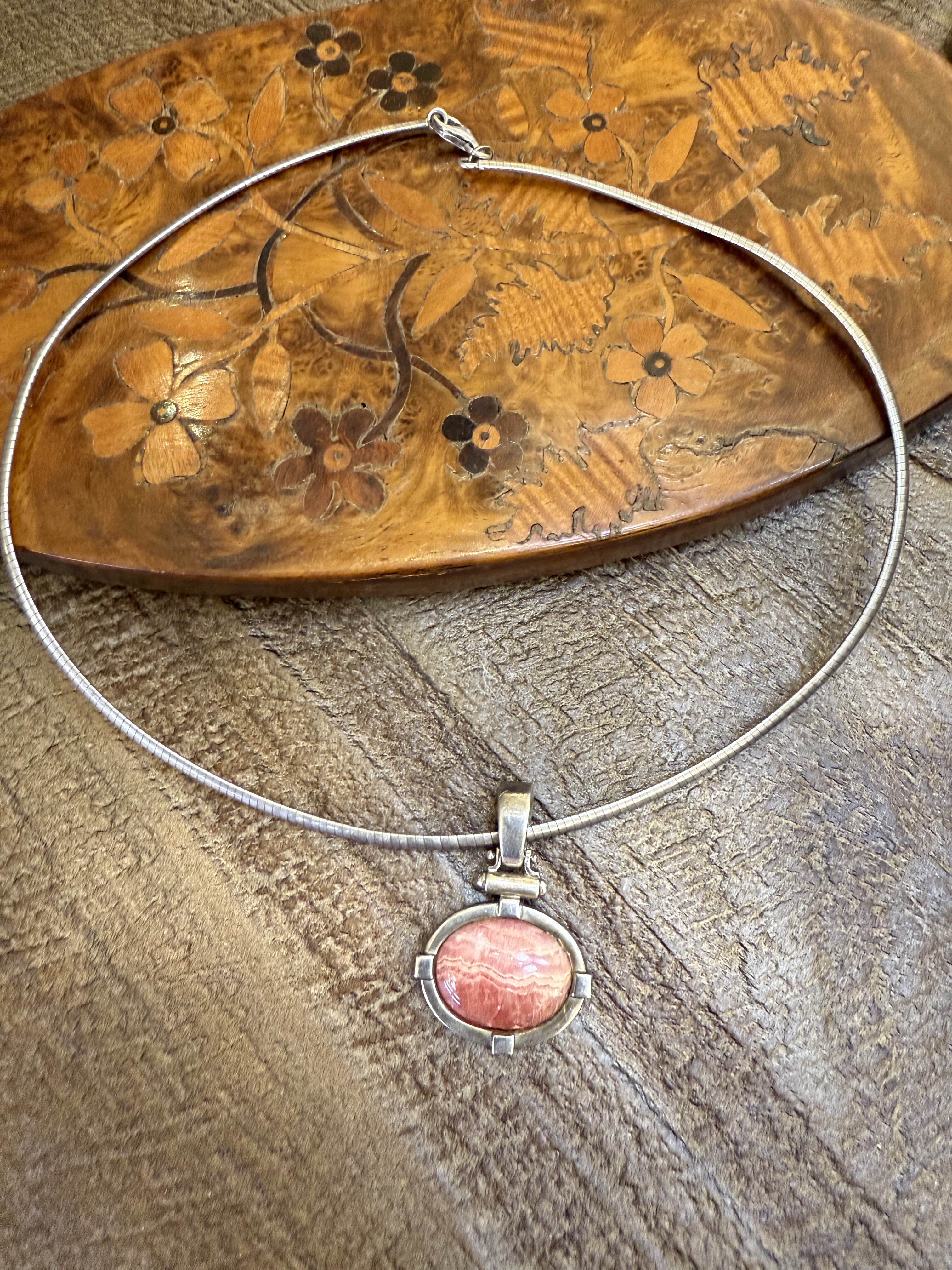 中古默认微瑕不退不换  红纹石银项链 意大利