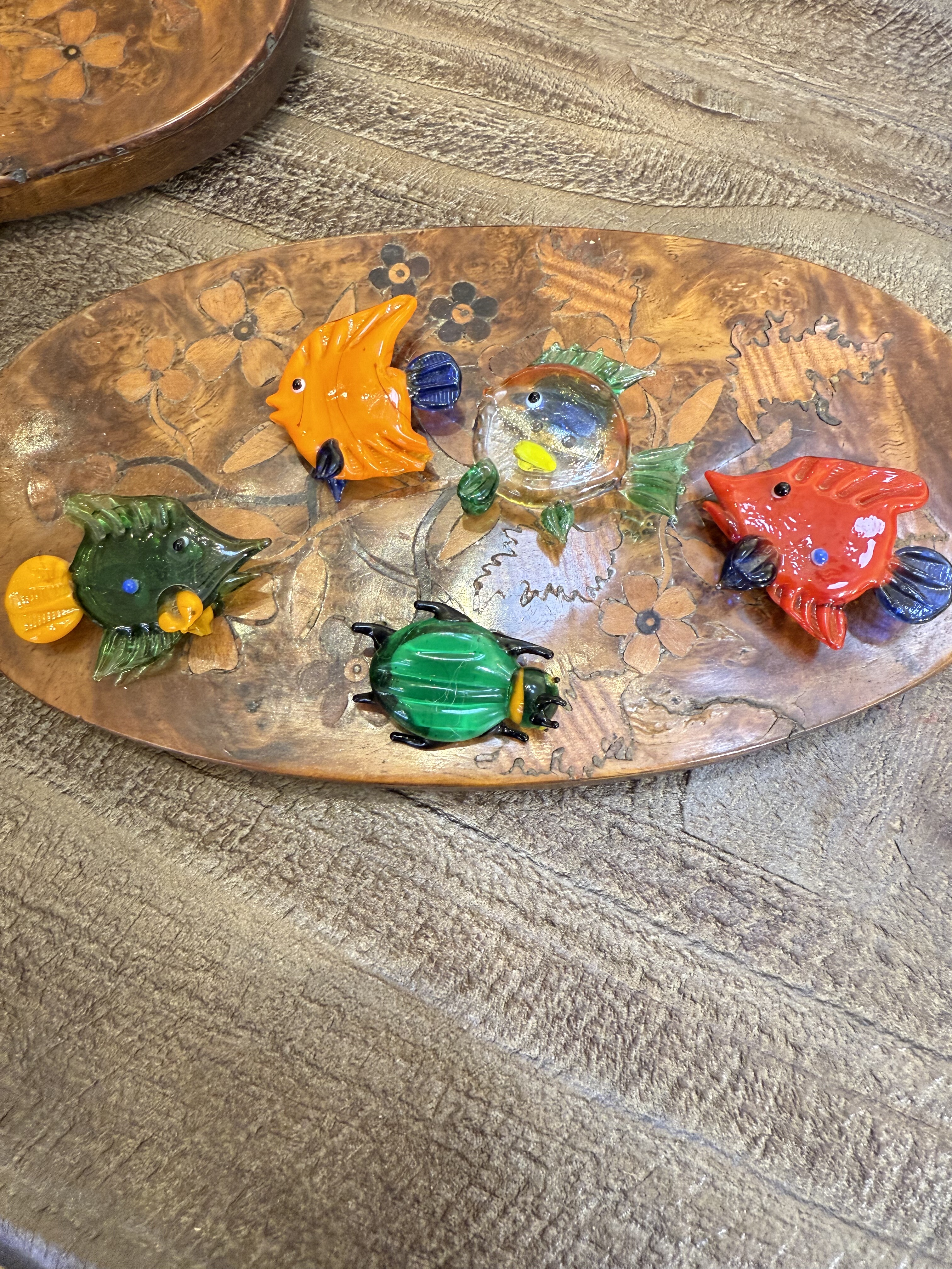 中古默认微瑕不退不换  小鱼琉璃胸针 意大利