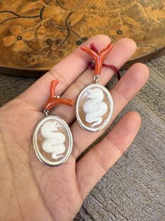 中古默认微瑕不退不换 卡梅奥红塑料银耳钉 意大利