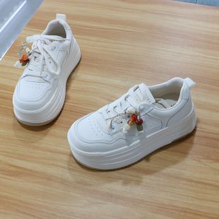 661 诗路花语板鞋 百搭轻便运动休闲鞋 厚底小白鞋 2018 女2025秋新款