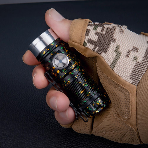 视睿E25远射超亮迷你强光手电筒