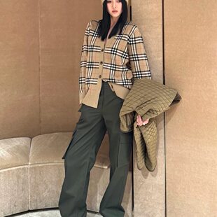 26春夏新款 橄榄绿立体大口袋阔腿版型工装裤户外登山运动裤女