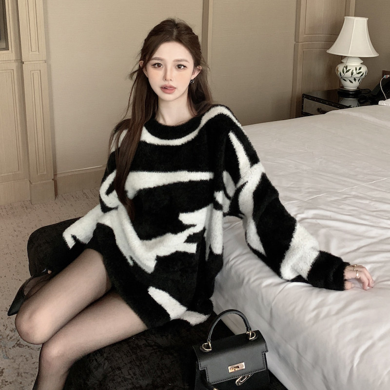实拍 秋冬季新款斑马纹宽松韩版轻奢高级感慵懒风毛衣潮女