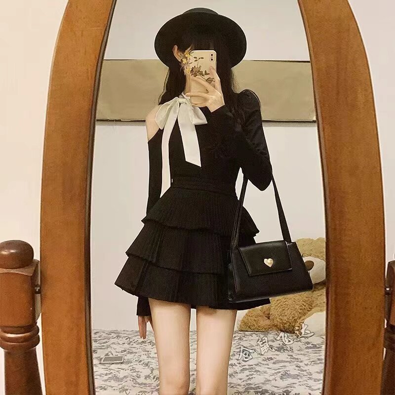 黑色露肩上衣女设计感小众短款修身蝴蝶结长袖针织衫 黑色半身裙