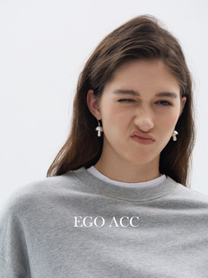EGO 时髦休闲小众设计趣味蘑菇吊坠耳环女高级感百搭休闲耳饰 ACC
