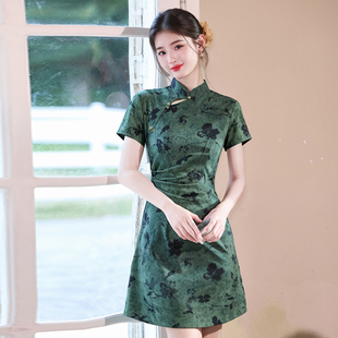 复古绿色旗袍小个子新款2026新中式连衣裙年轻款少女短款7/26