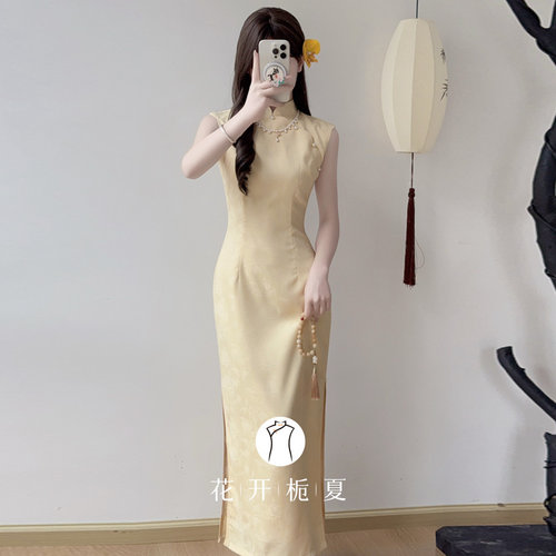 新中式改良长款黄色无袖旗袍
