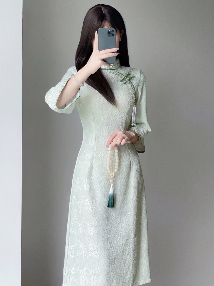 绿色蕾丝旗袍2023秋季新款新中式国风改良年轻款少女连衣裙小个子