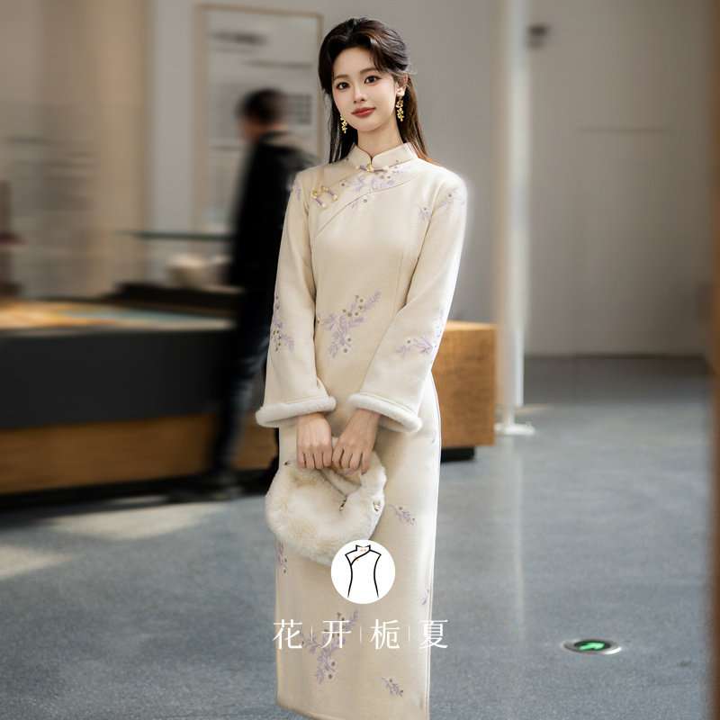 米白色旗袍冬季加绒加厚新中式绝美气质年轻款少女绣花连衣裙1/4,女装/女士精品,旗袍,淘宝优惠券,粉丝福利购,淘宝优惠卷