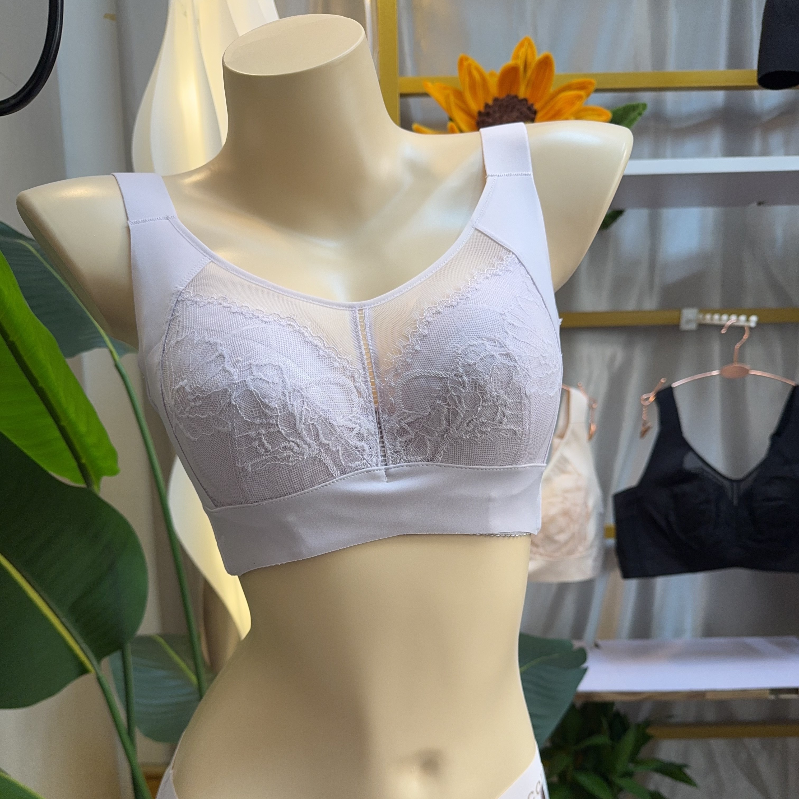 全罩杯软钢圈上托聚拢防下垂文胸