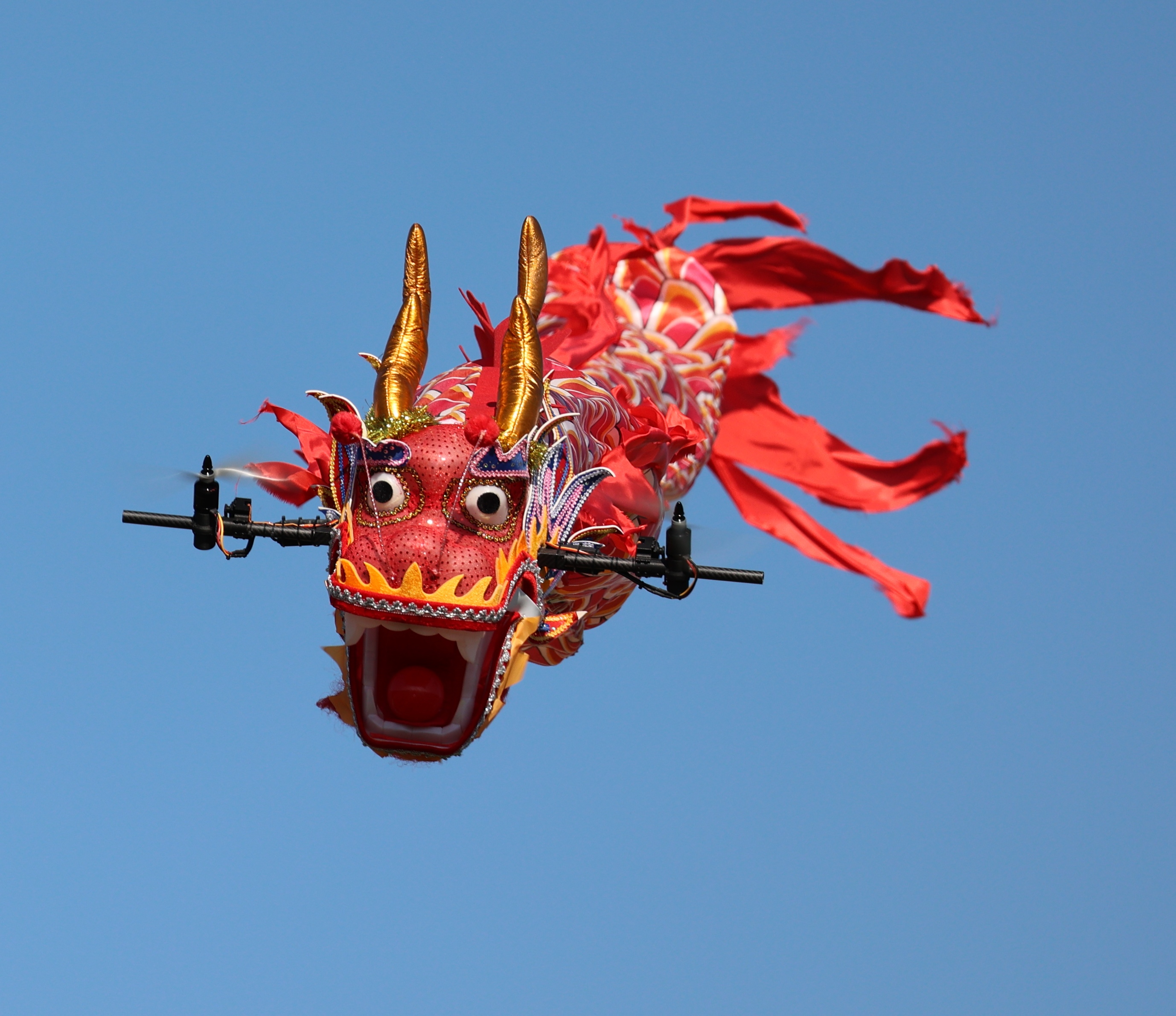 遥控飞龙双电机版飞天龙十米飞龙飞行表演用飞龙无人机起降容易