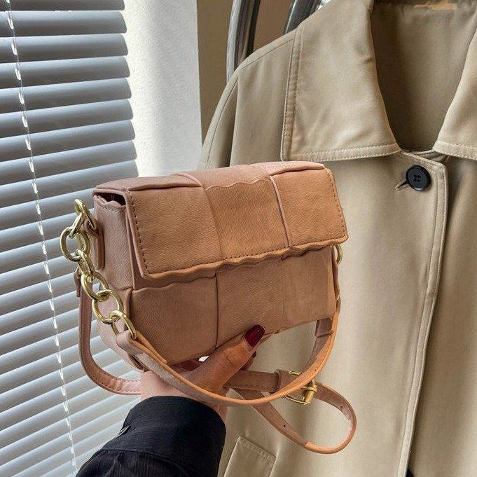 今年流行复古小包包女2024春夏新款小众设计编织斜跨包单肩小方包,箱包皮具/热销女包/男包,通用款女包,淘宝优惠券,粉丝福利购,淘宝优惠卷