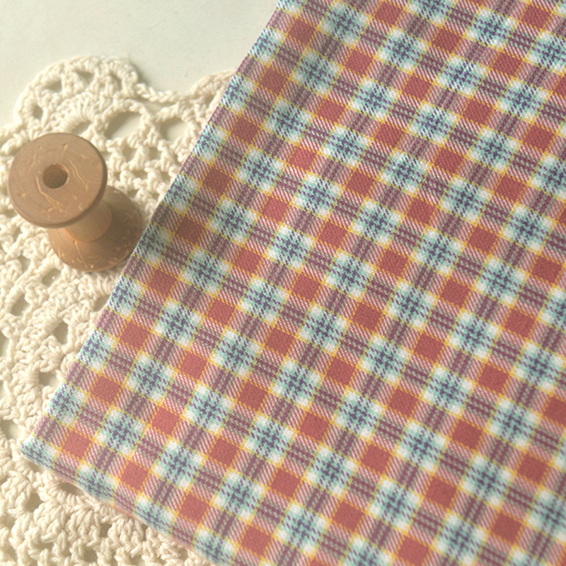 文艺白底红十字格斜纹棉麻