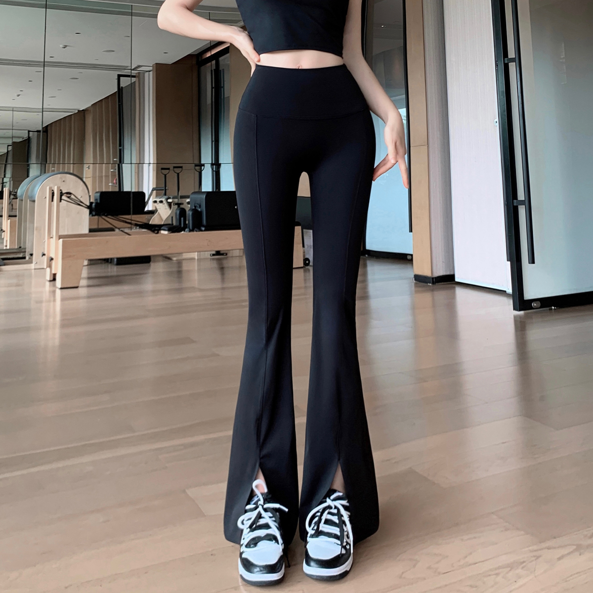 Byu run 新款黑色开叉微喇叭瑜伽裤女蜜桃臀健身裤外穿运动紧身裤