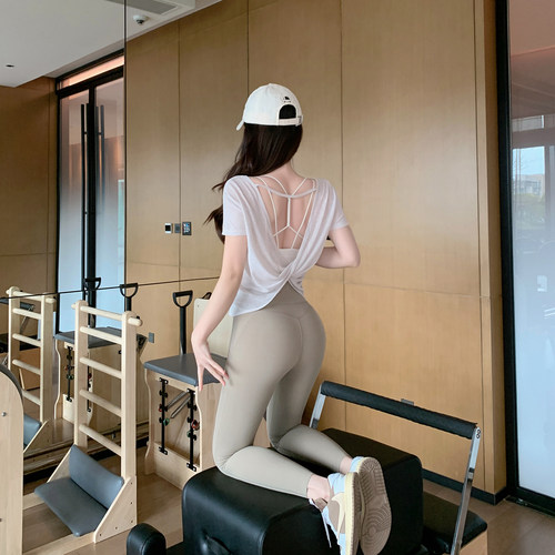 Byurun 新款后腰美背拧结短袖T恤运动上衣女瑜伽轻薄透气露背罩衫
