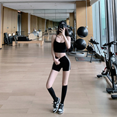 女侧条纹运动短裤 Byurun新款 交叉后褶皱带胸垫瑜伽背心套装 两件套