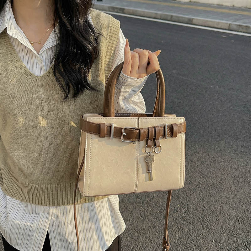 小众设计皮带扣装饰手提包女2026春季复古休闲时髦通勤单肩斜挎包,箱包皮具/热销女包/男包,通用款女包,淘宝优惠券,粉丝福利购,淘宝优惠卷