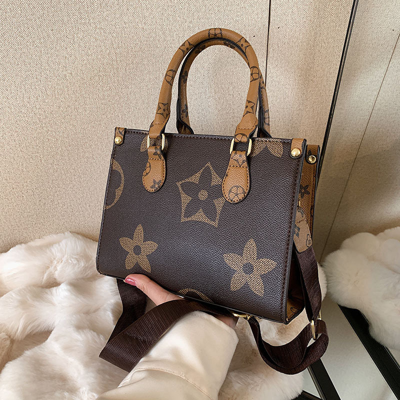 大容量包包女2026新款小方包印花复古单肩斜挎包百搭手提托特包,箱包皮具/热销女包/男包,通用款女包,淘宝优惠券,粉丝福利购,淘宝优惠卷