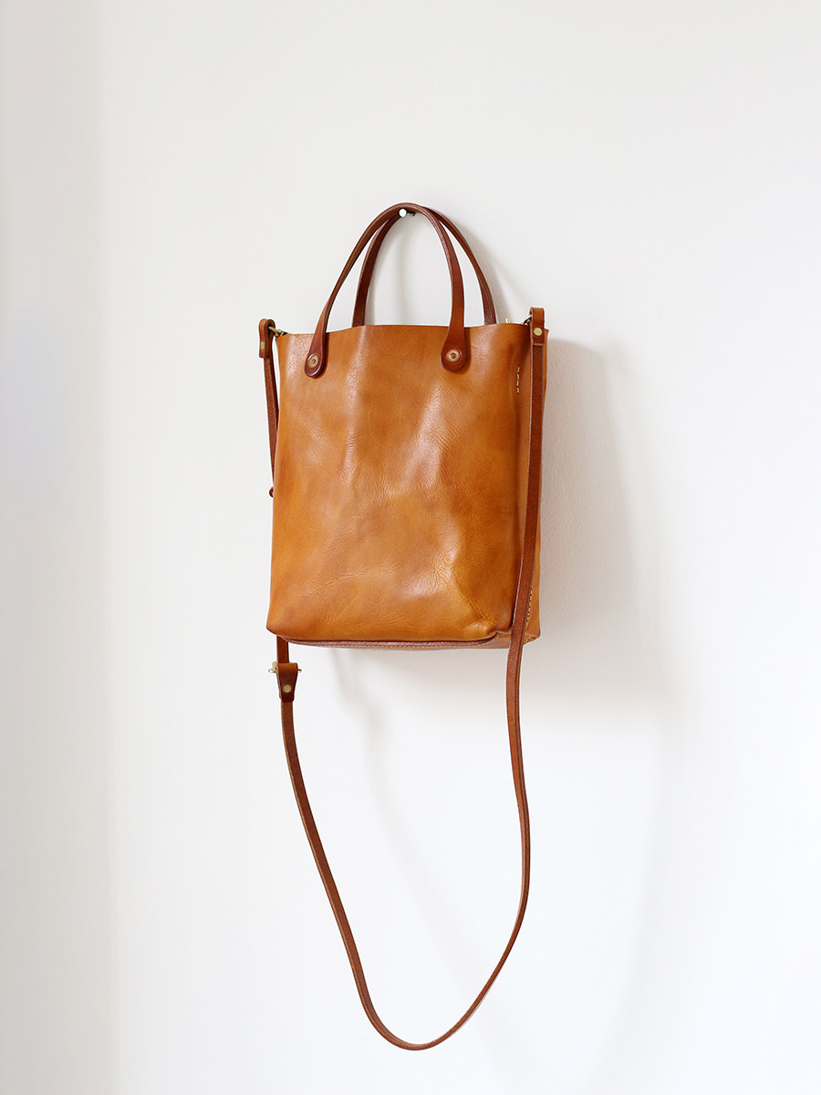 荣轻复古美式手工小托特包意大利厚植鞣牛皮迷你托特包竖款斜挎包,箱包皮具/热销女包/男包,托特包,淘宝优惠券,粉丝福利购,淘宝优惠卷