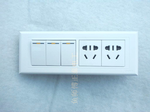 118型三开双控开关插座面板195