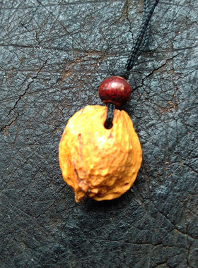 手工打磨趋吉孤品吊坠