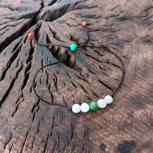 新疆和田玉精美老珠子纯手工编织精美手链