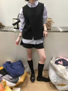 ATM毛呢料背心马甲和短裤女士套装