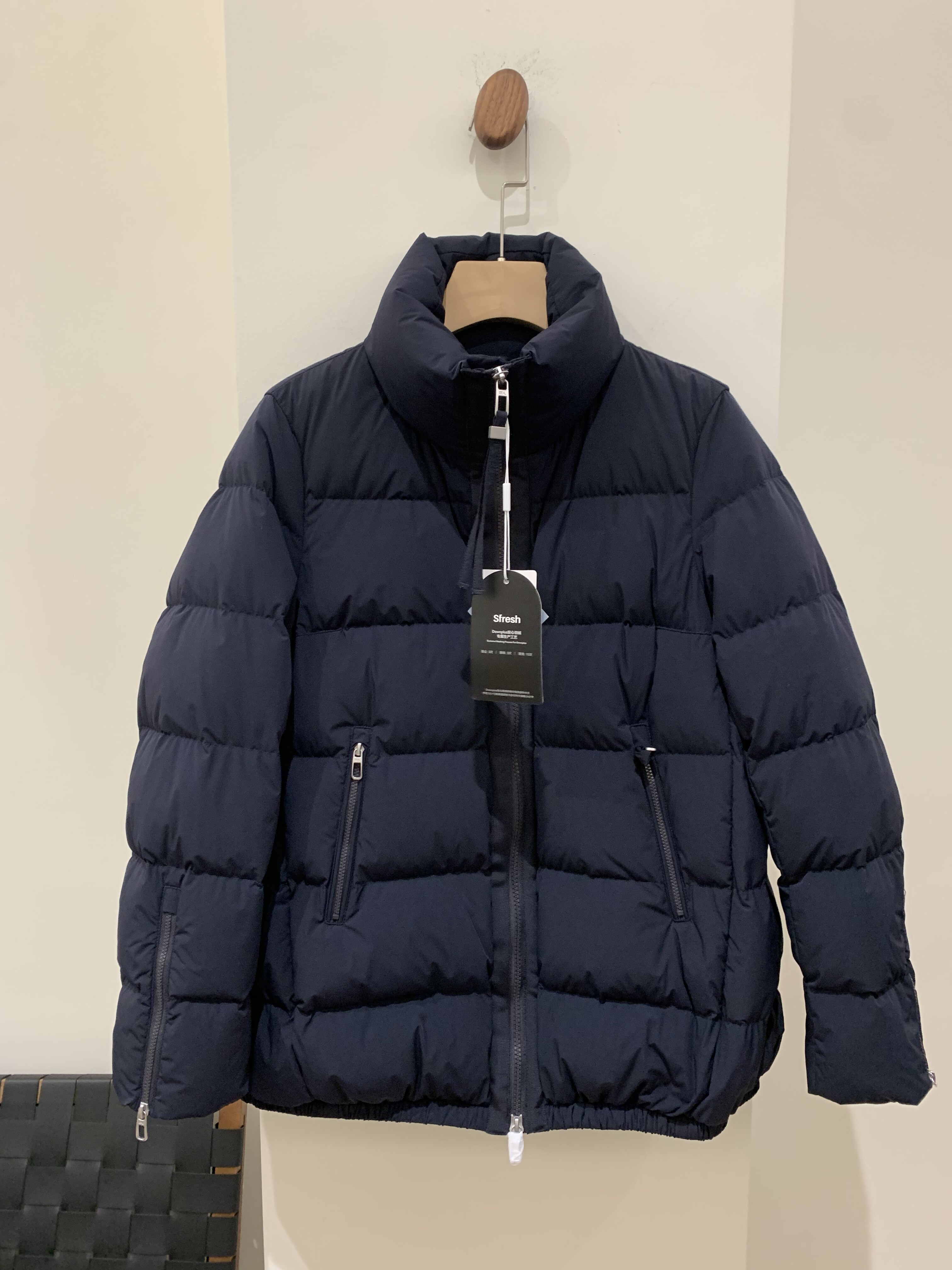 女士立领鹅绒轻量感中长款外套羽绒服意大利小狗同款