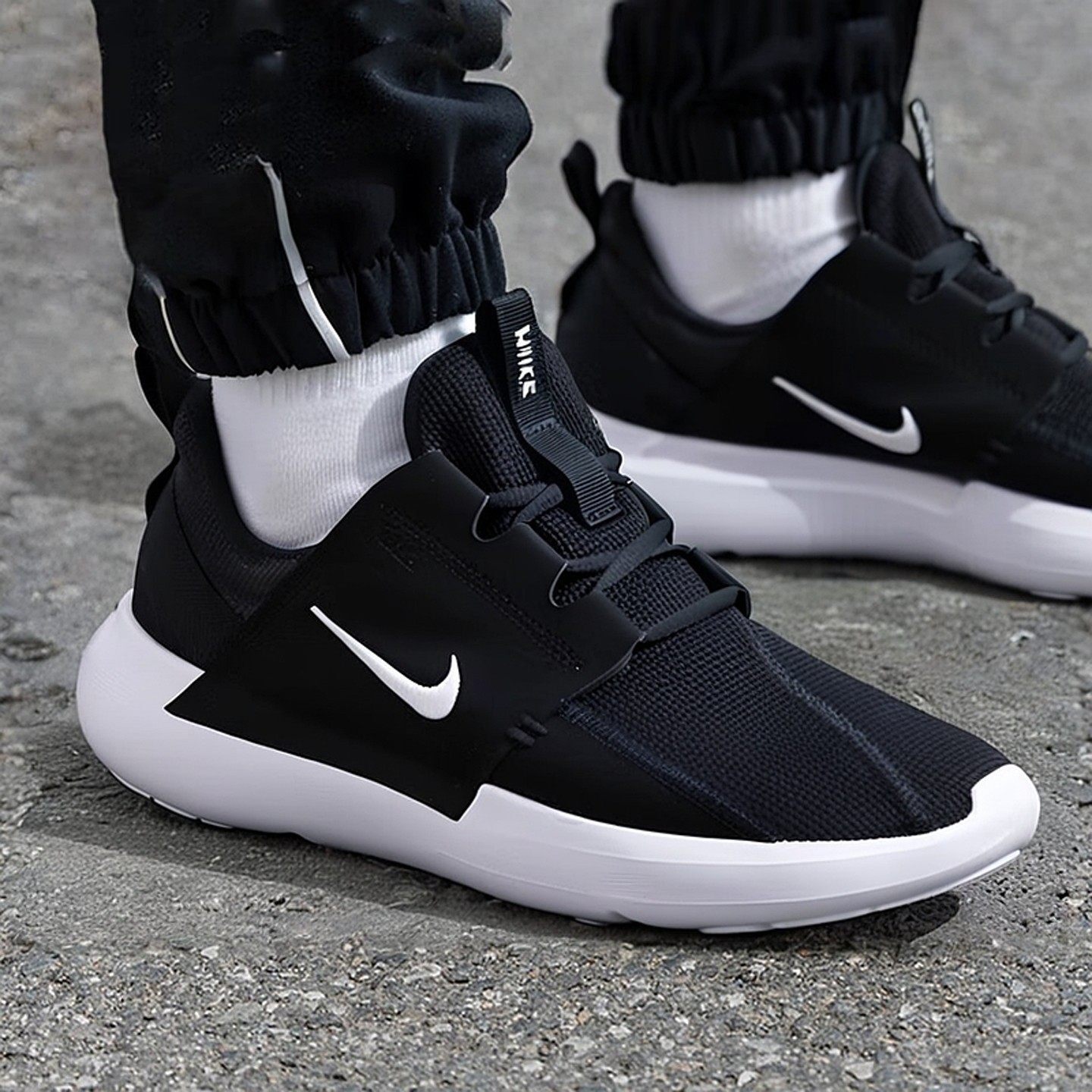 Nike耐克黑色男鞋2026新款跑鞋轻便一脚蹬透气缓震网面休闲运动鞋