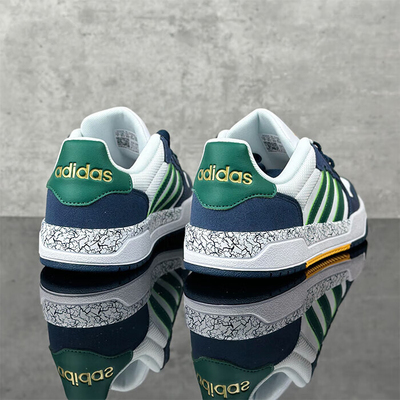 阿迪达斯休闲舒适休闲鞋假一罚十