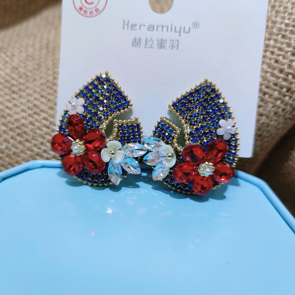 镀金镶嵌水滴花朵耳钉925银轻奢