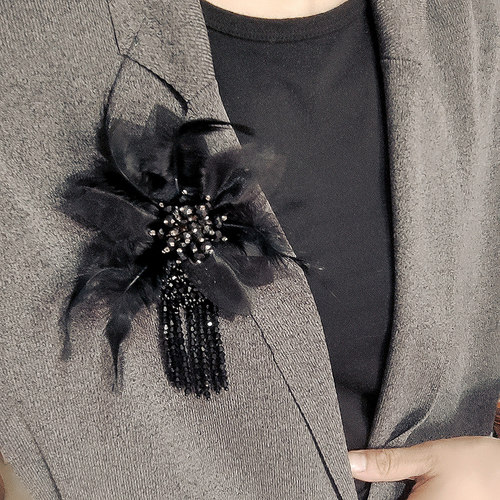 复古黑色水晶羽毛流苏胸针女胸花